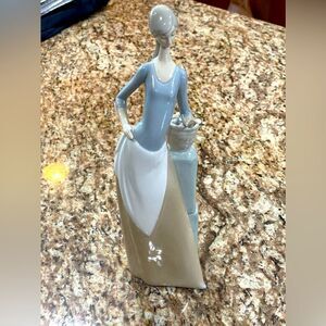 Vintage NAO by Lladro Handmade Porcelain Figurine - Elegant Woman with Basket”